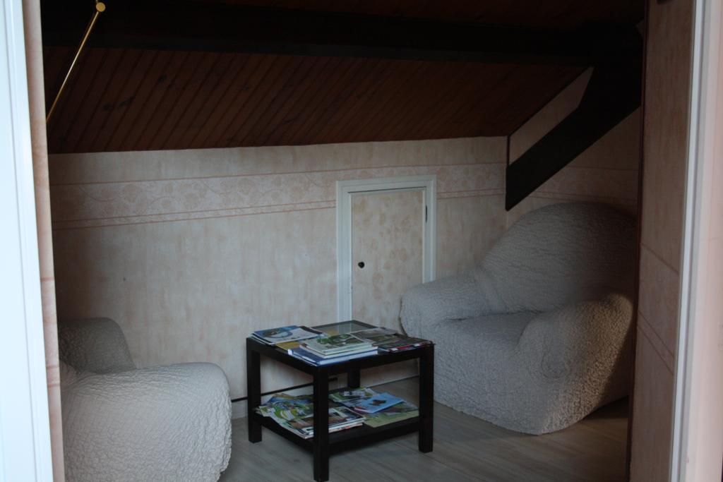 Chambre D'Hotes Les Chenes Chaptelat Pokoj fotografie